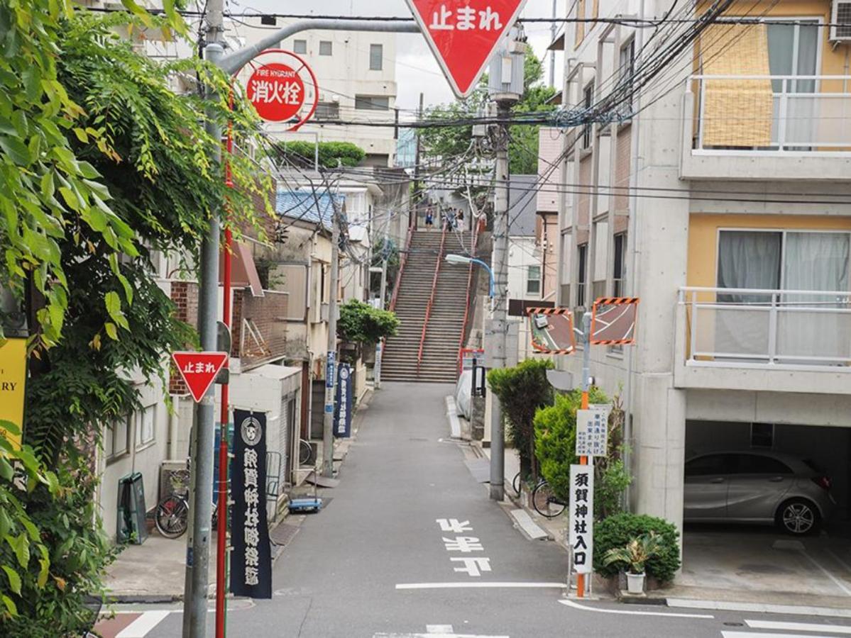 Laffitte Hirai Condominium Hotel Tokyo Bagian luar foto
